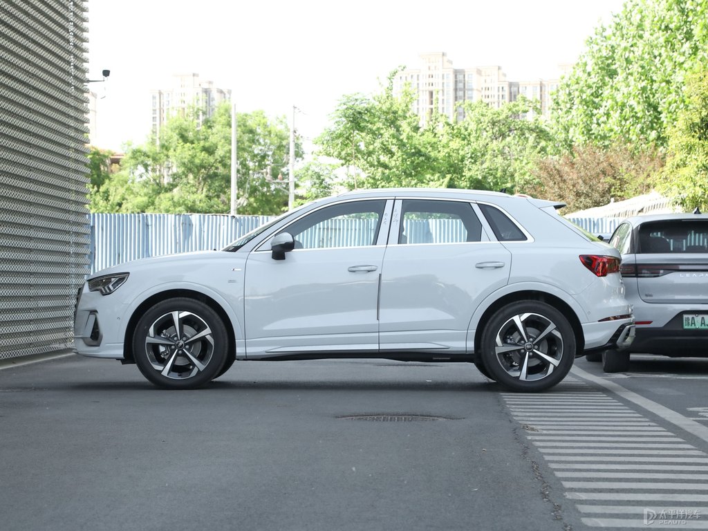 奧迪Q3整車外觀外觀圖片