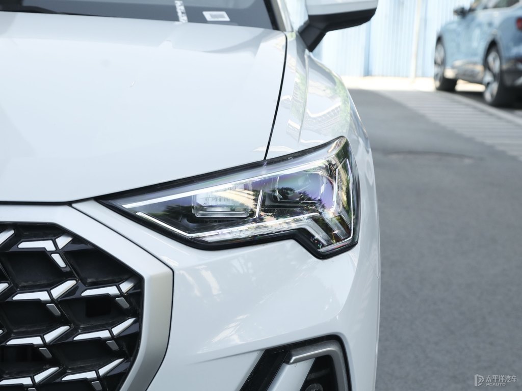 奧迪Q3車頭外觀圖片