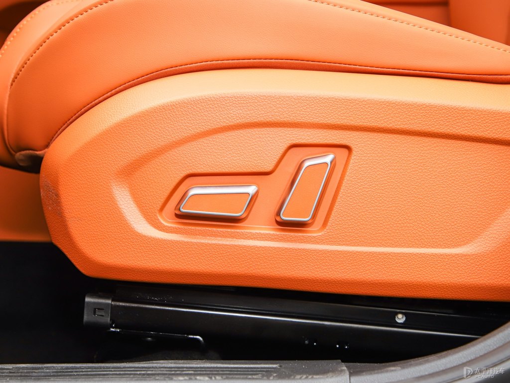 Ľƻ{E5 PLUS΃(ni)DƬ