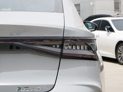 風云A8L 車尾設計