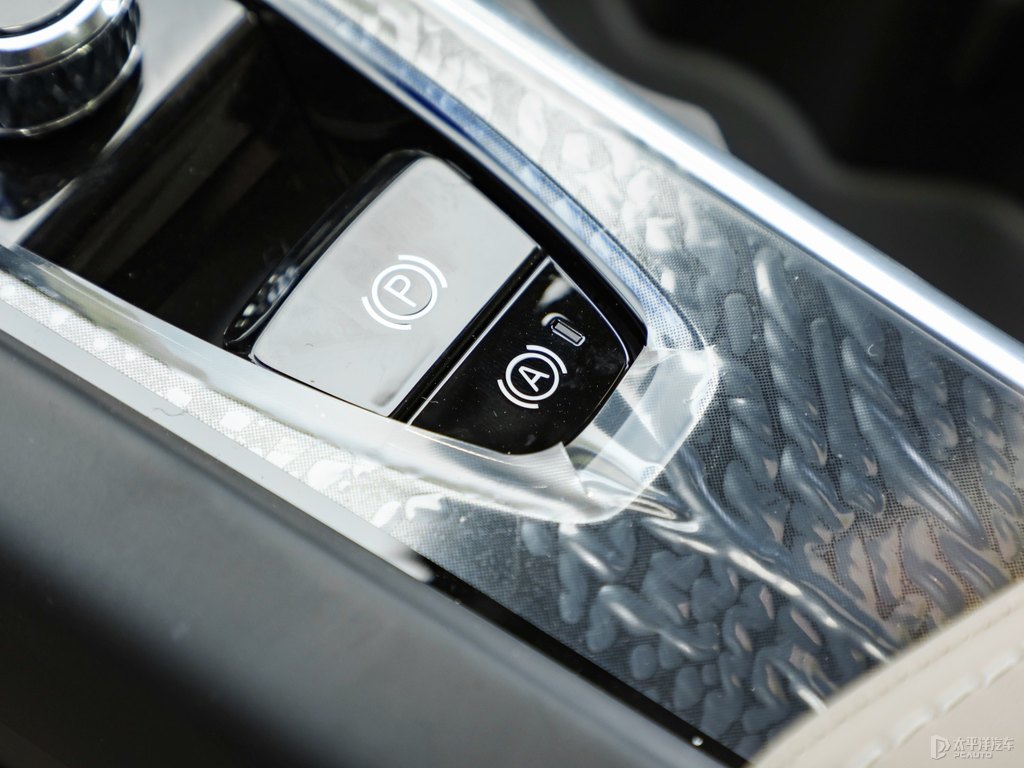 松湖綠沃爾沃XC60中控內飾圖片