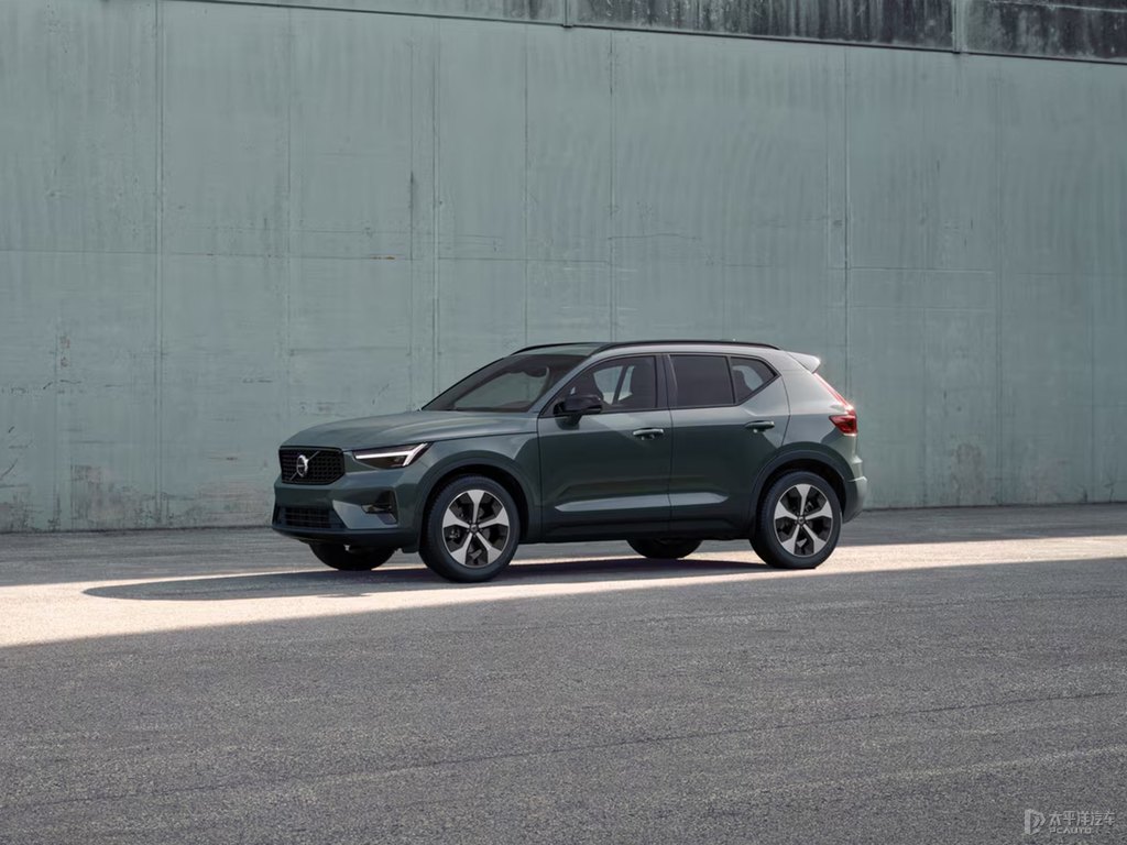 松湖綠沃爾沃XC40整車外觀外觀圖片