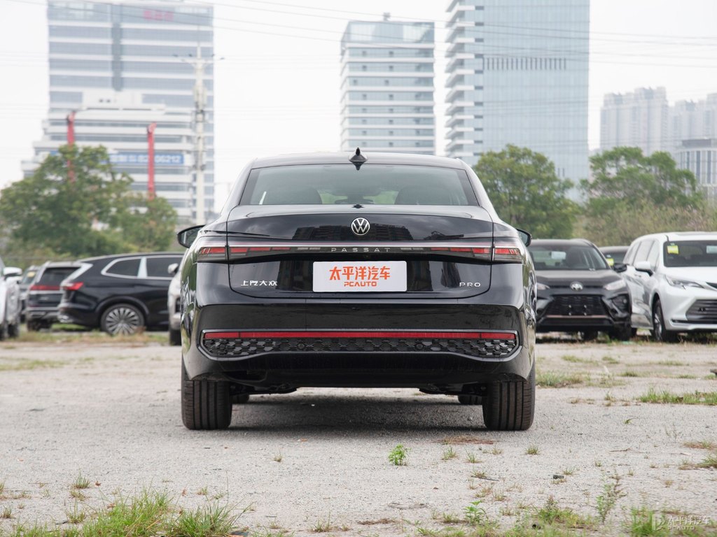 超感黑帕薩特整車外觀外觀圖片