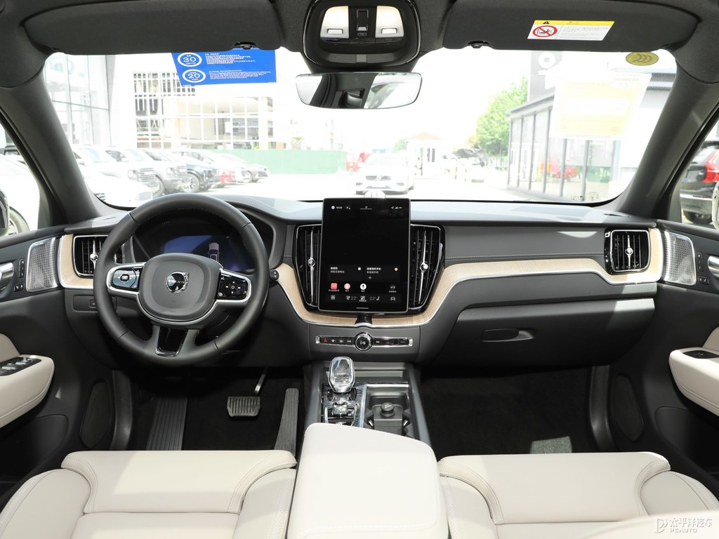 沃爾沃XC60中控內(nèi)飾圖片