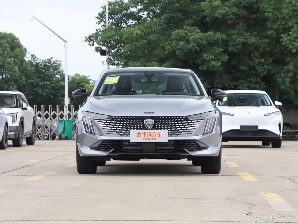銀翼灰標(biāo)致508整車外觀外觀圖片