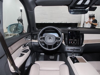 沃爾沃XC90新能源內(nèi)飾實拍圖