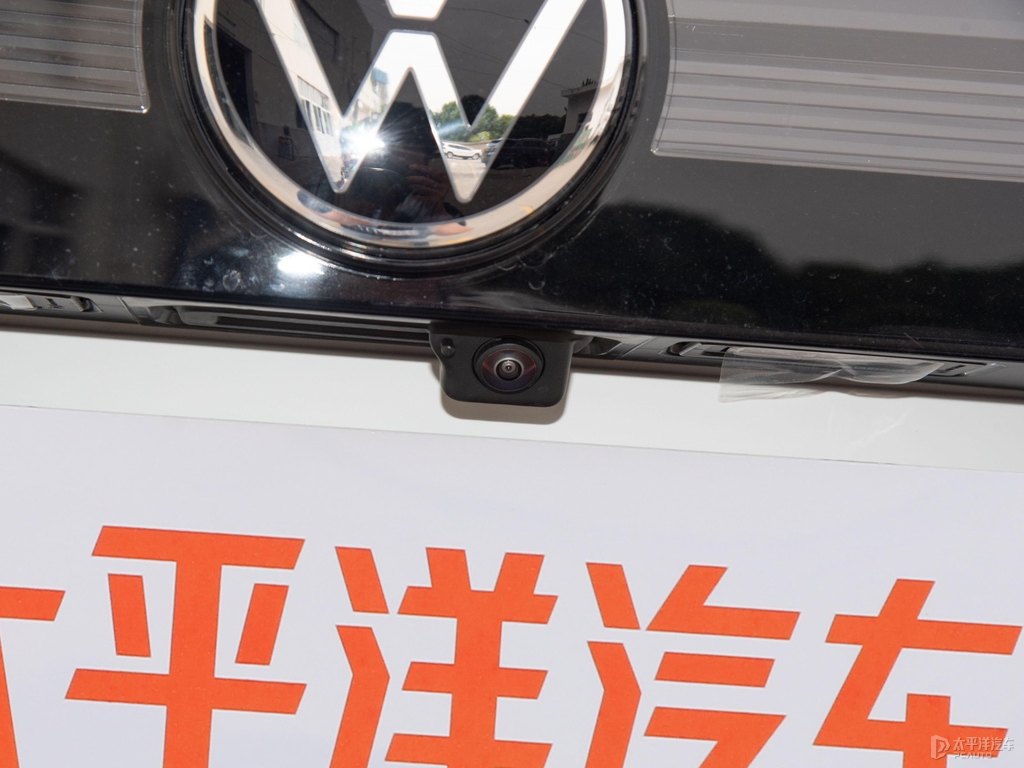 弧光白途觀L車尾外觀圖片