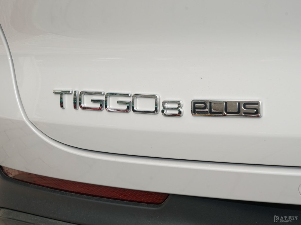 淺云灰瑞虎8 PLUS車尾外觀圖片