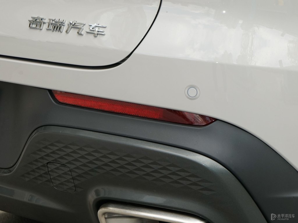 淺云灰瑞虎8 PLUS車尾外觀圖片