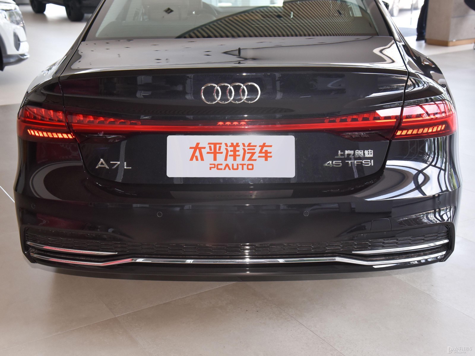 奧迪A7L外觀高清大圖