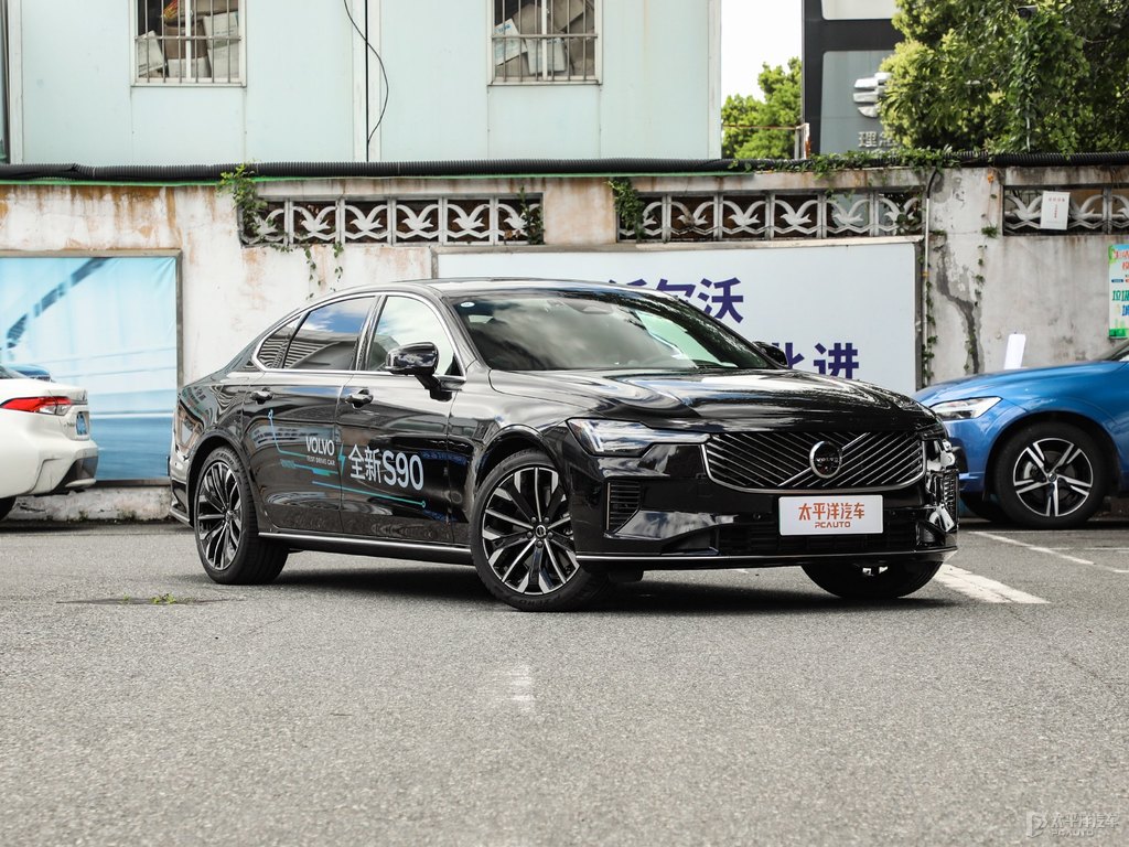 瑪瑙黑沃爾沃S90新能源整車外觀外觀圖片