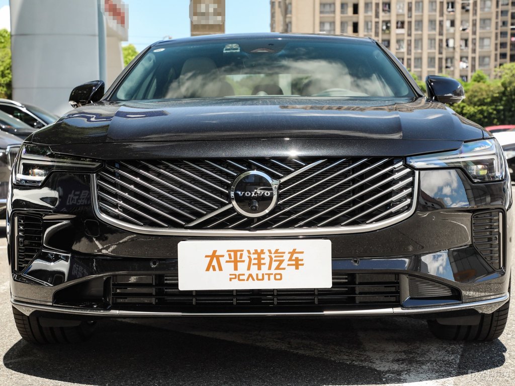 瑪瑙黑沃爾沃S90新能源車頭外觀圖片
