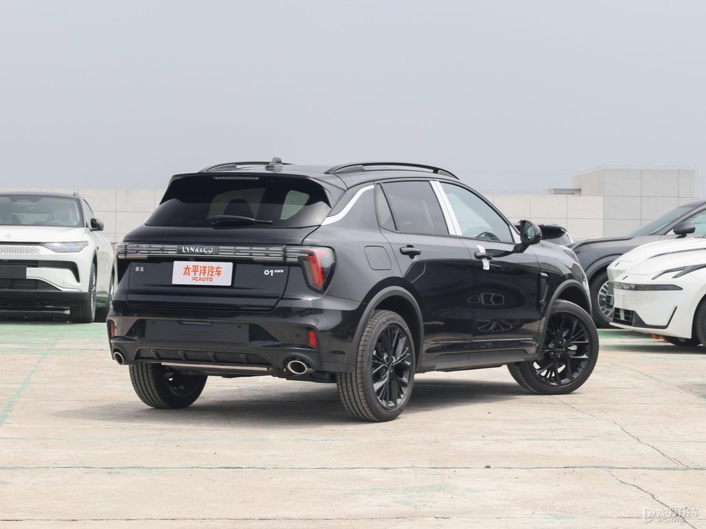 黑色領(lǐng)克01整車外觀外觀圖片