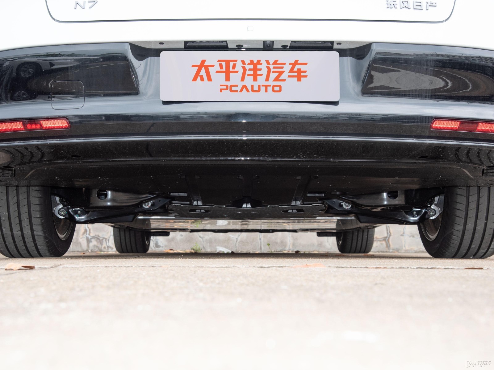 日產(chǎn)N7細(xì)節(jié)高清大圖