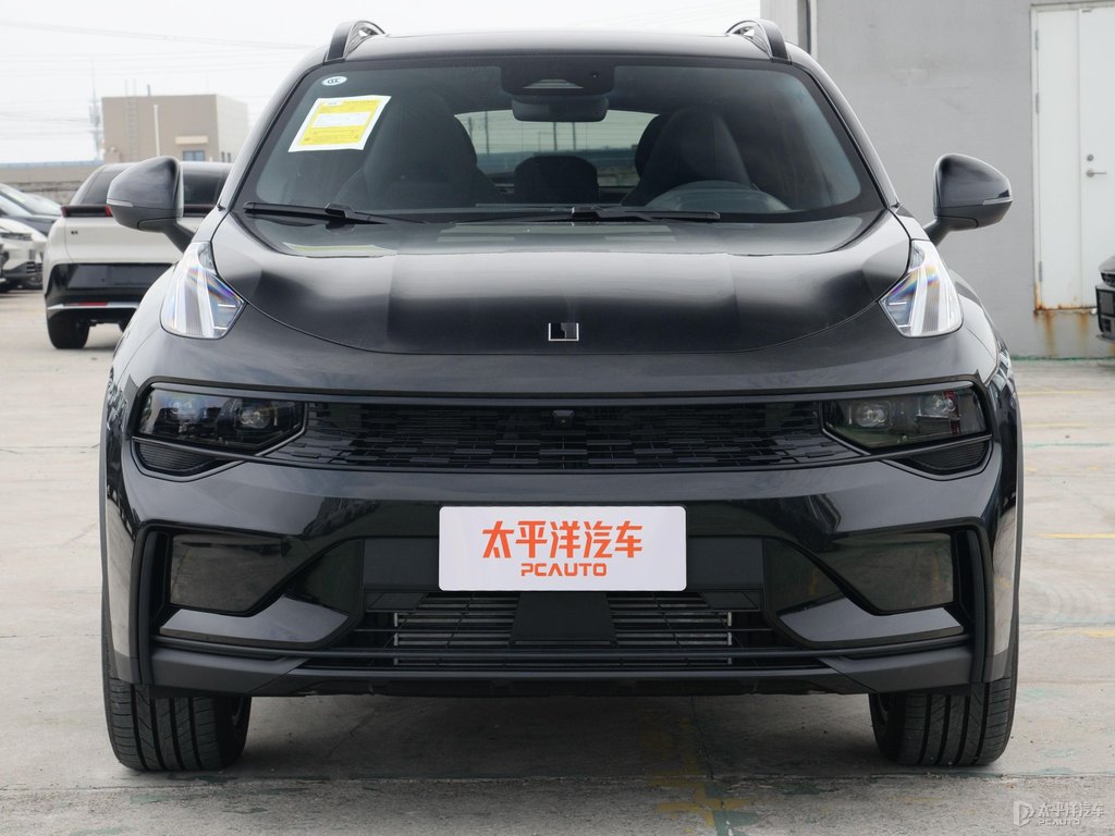 黑色領克01車頭外觀圖片
