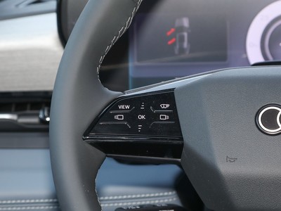 奧迪Q6L e-tron Sportback內(nèi)飾實(shí)拍圖