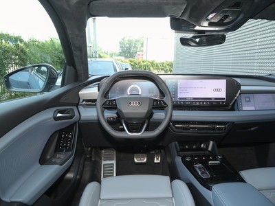 奧迪Q6L e-tron Sportback內(nèi)飾實(shí)拍圖