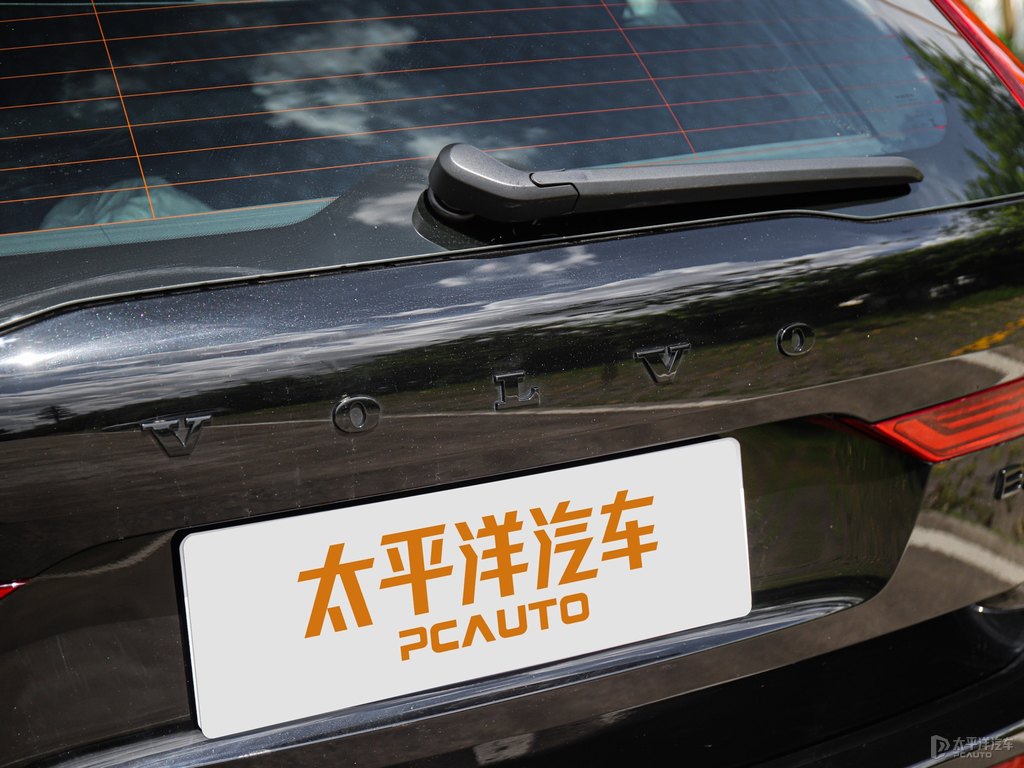 瑪瑙黑沃爾沃XC60車尾外觀圖片