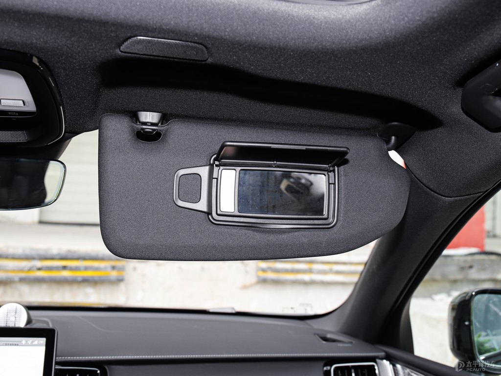 瑪瑙黑沃爾沃XC60車(chē)廂內(nèi)飾圖片