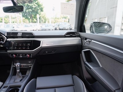 奧迪Q3 Sportback內(nèi)飾實(shí)拍圖