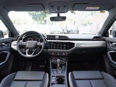 奧迪Q3 Sportback內(nèi)飾實(shí)拍圖