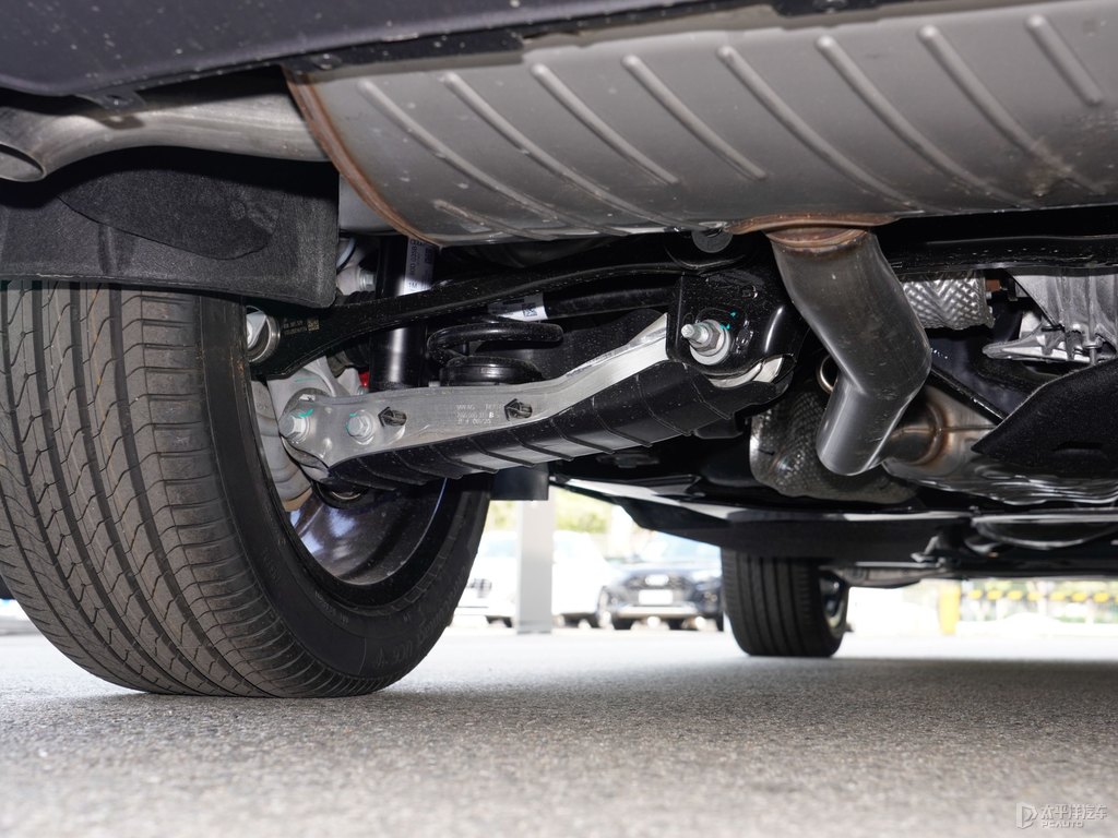 傳奇黑奧迪Q5L Sportback底盤其它細(xì)節(jié)圖片