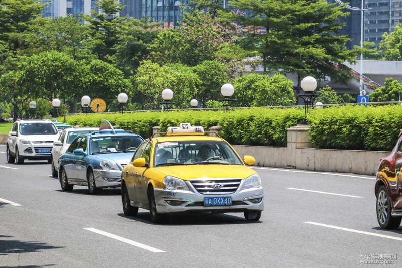 在廣州出租車的顏色比你的生活還要多彩