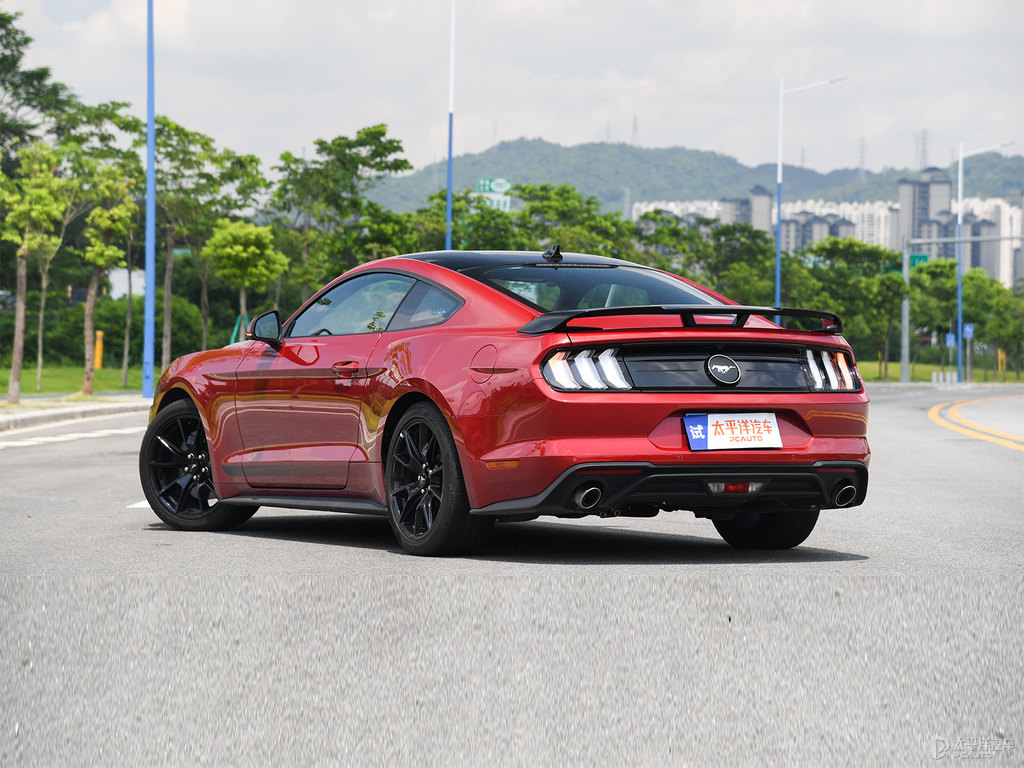 2021款 2 3t 福特mustang空间舒适吗 福特mustang购车手册