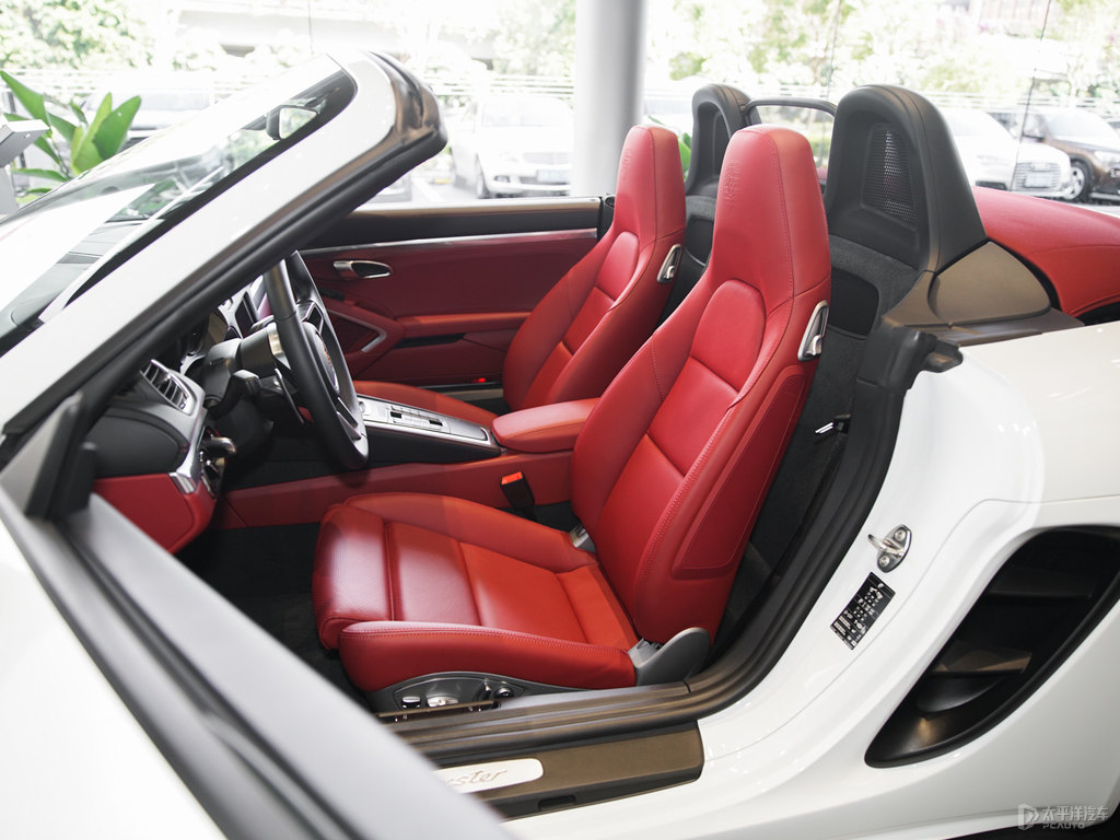 保时捷718022020款boxster20t有什么配置02保时捷718购车手册