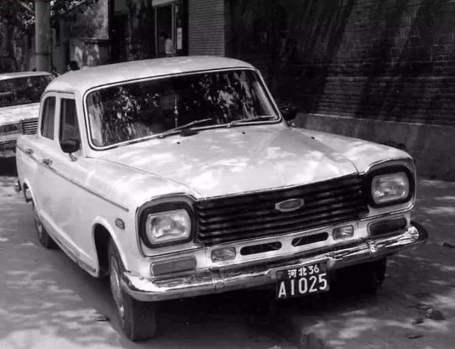 老上海牌轿车图片图片