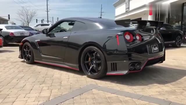 實拍黑色日產gtr nismo,盡情展現戰神魅力