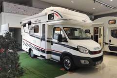 瑞弗V820依维柯双拓展房车，最大空间、最高颜值、最好品质