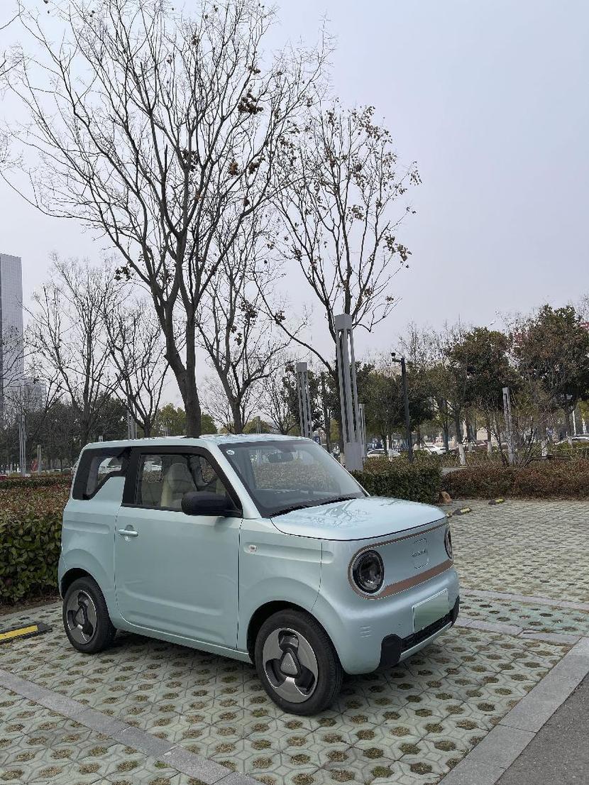 更安全更智能,吉利熊貓mini對比五菱宏光mini ev_太平洋號