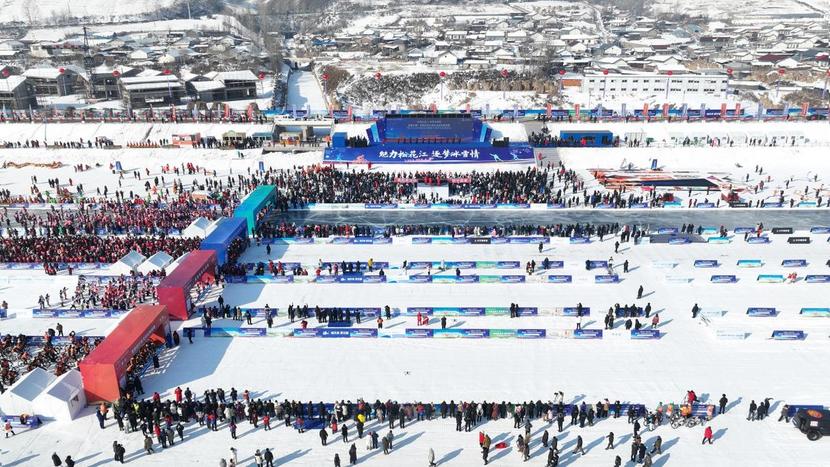 比亚迪助阵松花江滑冰马拉松，共铸黄金赛道助力冰雪经济