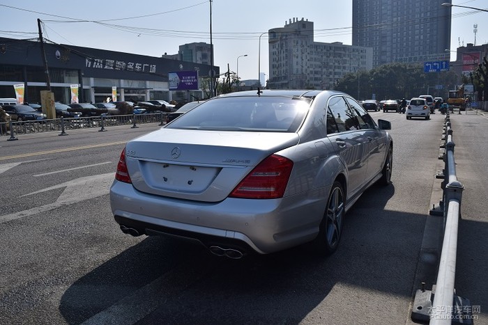 8万出奔驰s级amg s65l 新车指导价3298万