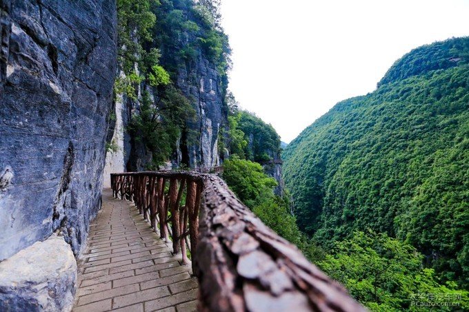 遊湖北恩施地心谷景區