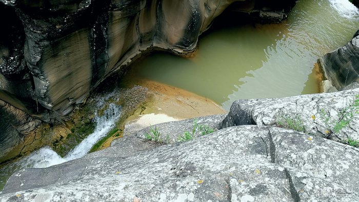 麟游县石鼓峡景区图片