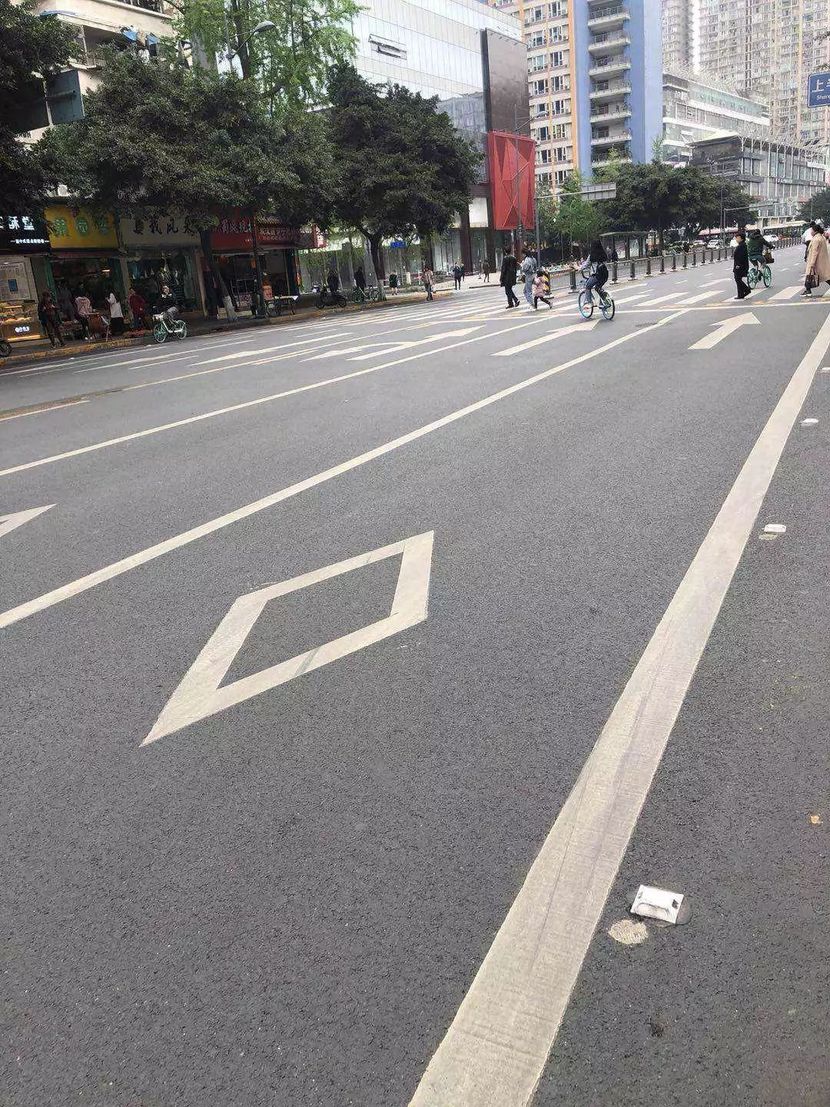 各种路口的道路标线图图片