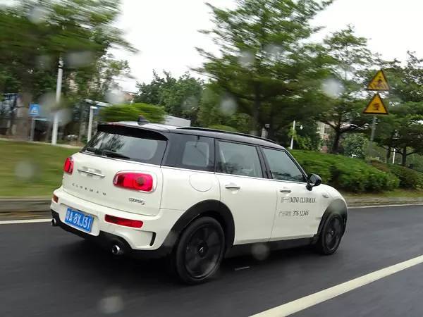 由早期開過r50世代的第一款收歸寶馬的mini-cooper,再到邁入第二代